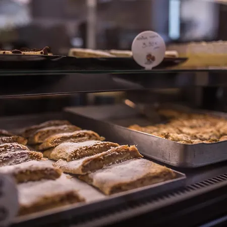 Sunny Nocleg ze śniadaniem