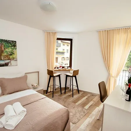 Bed & Breakfast Sunny Most Na Soci