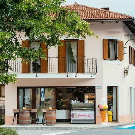 Sunny Nocleg ze śniadaniem *